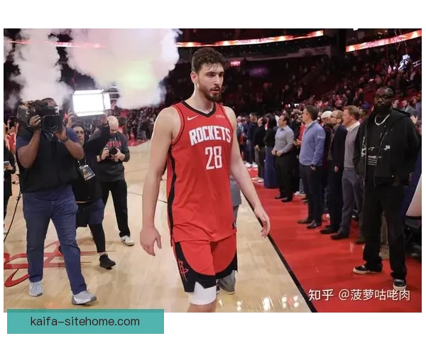 火湖大战暗潮汹涌 湖人积极沟通火箭各自为战引发热议